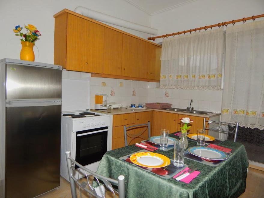 Cozy Apartment For 2-5 People-Center Tripoli 1 Dış mekan fotoğraf